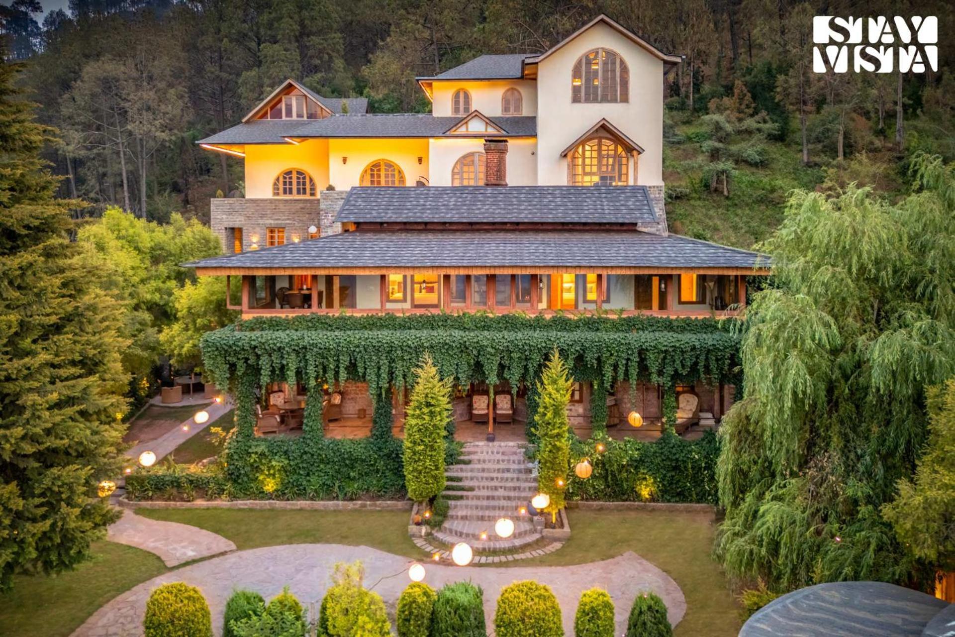 Stayvista At Sylvana Villas With Lawn, Bbq And Jacuzzi Kasauli Exterior photo