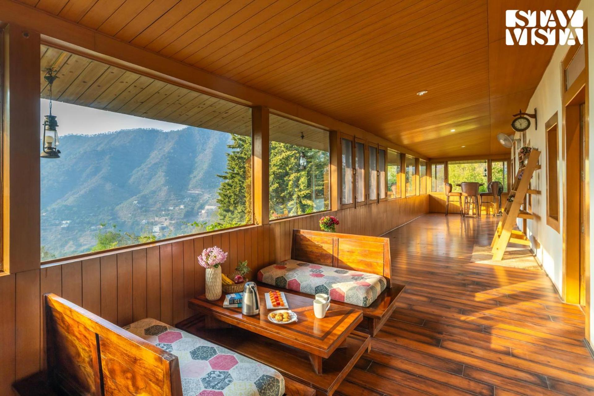 Stayvista At Sylvana Villas With Lawn, Bbq And Jacuzzi Kasauli Exterior photo