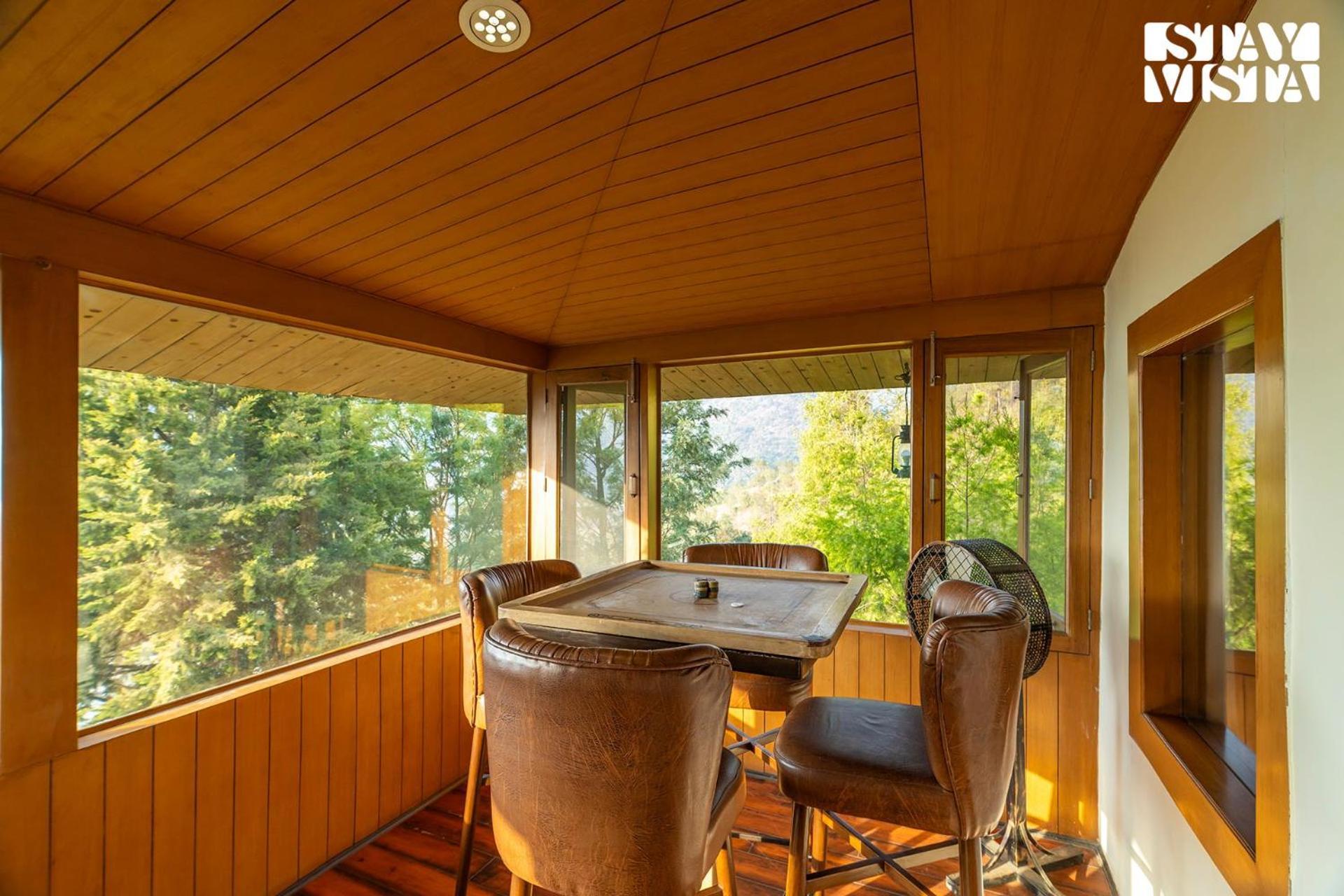 Stayvista At Sylvana Villas With Lawn, Bbq And Jacuzzi Kasauli Exterior photo
