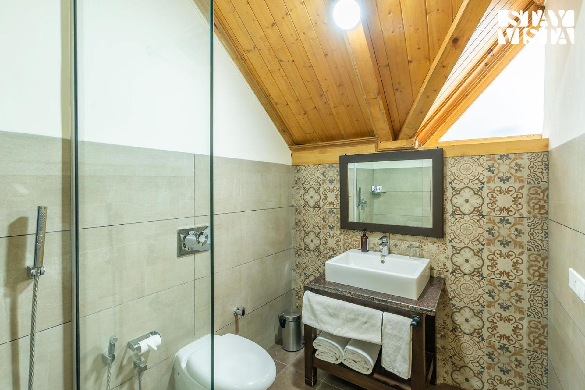 Stayvista At Sylvana Villas With Lawn, Bbq And Jacuzzi Kasauli Exterior photo