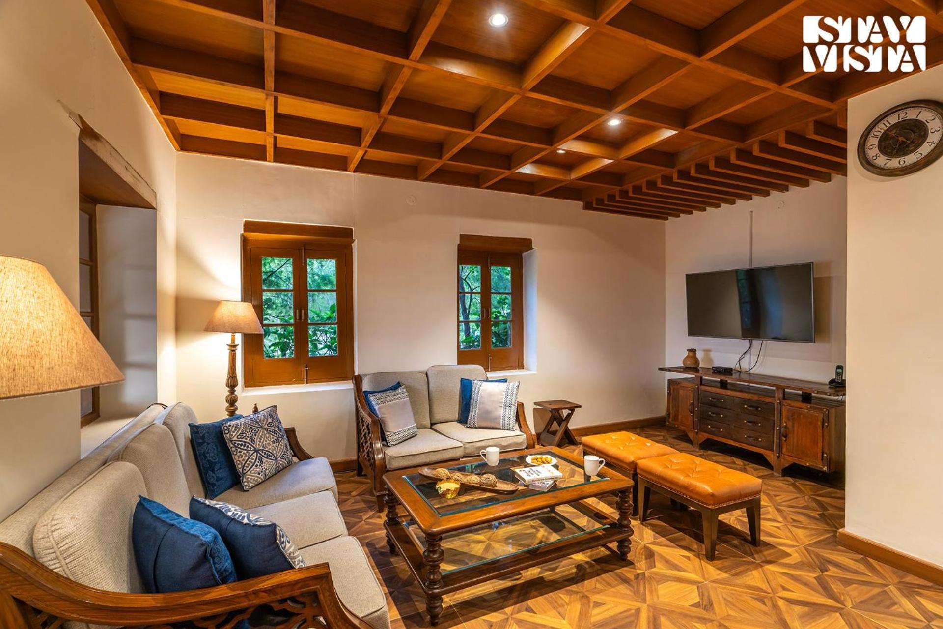 Stayvista At Sylvana Villas With Lawn, Bbq And Jacuzzi Kasauli Exterior photo