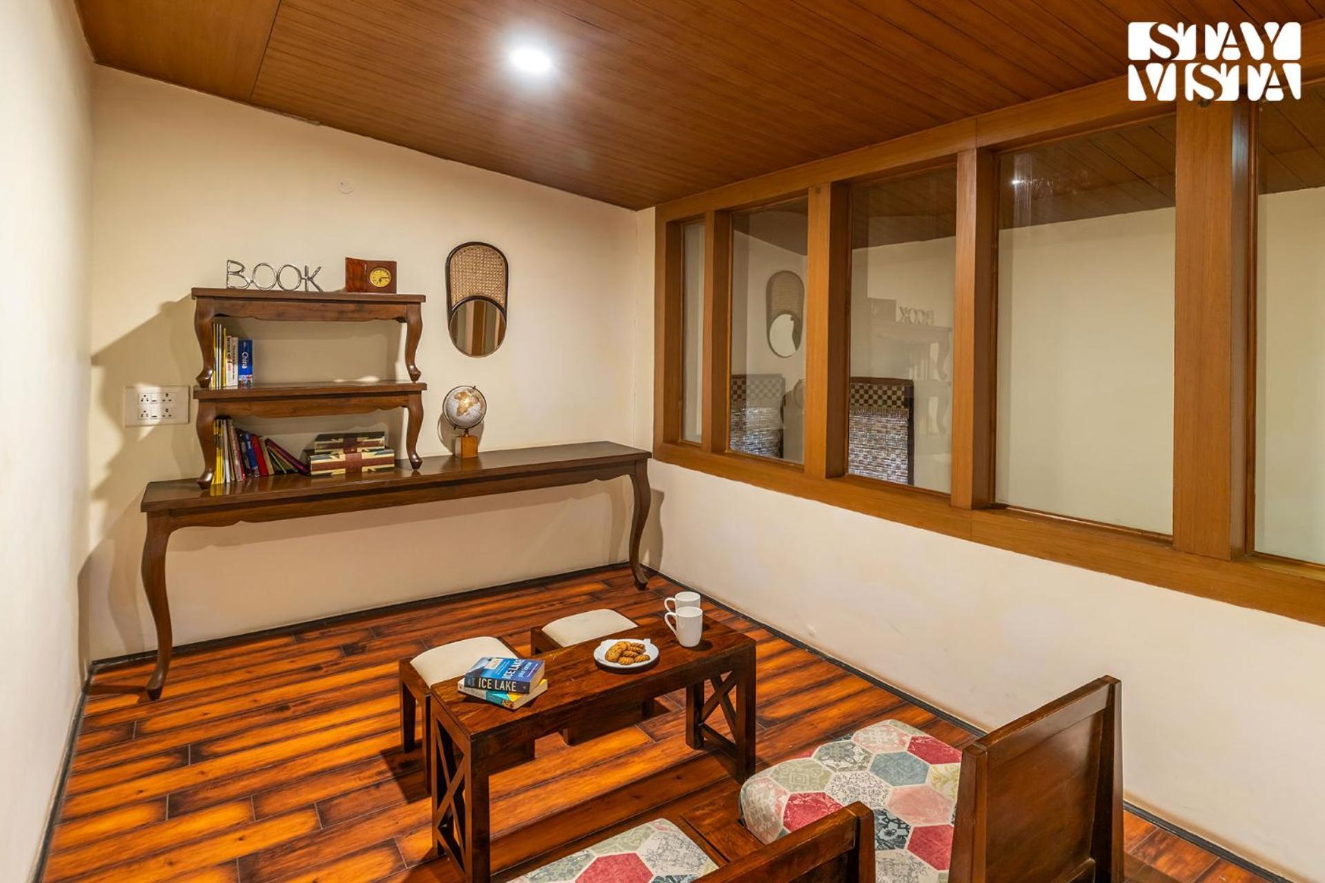 Stayvista At Sylvana Villas With Lawn, Bbq And Jacuzzi Kasauli Exterior photo