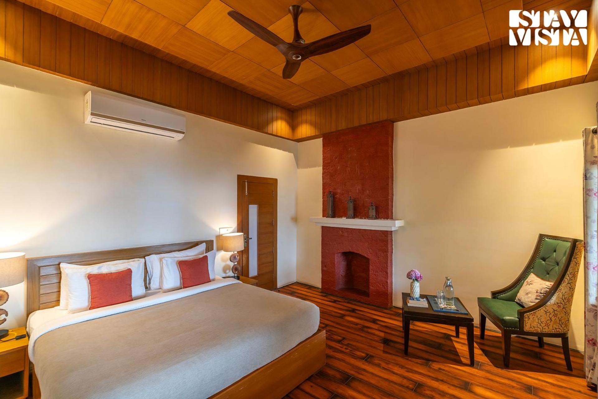 Stayvista At Sylvana Villas With Lawn, Bbq And Jacuzzi Kasauli Exterior photo
